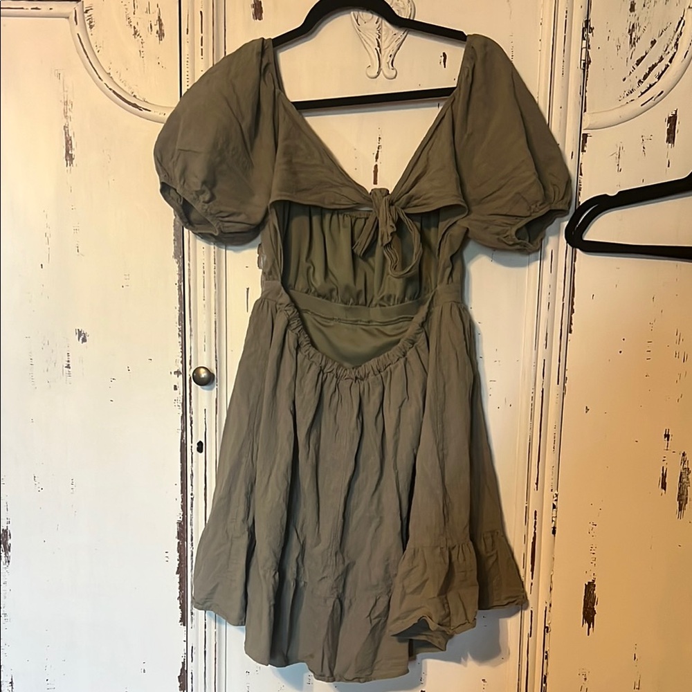 Stylish Green Puff Sleeve Dress - Picture 5 of 7
